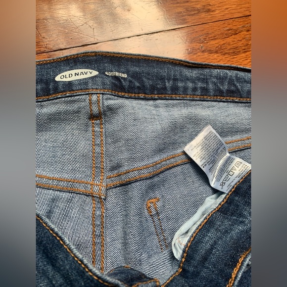 Old Navy Boyfriend Jeans Size 16 - Picture 3 of 3
